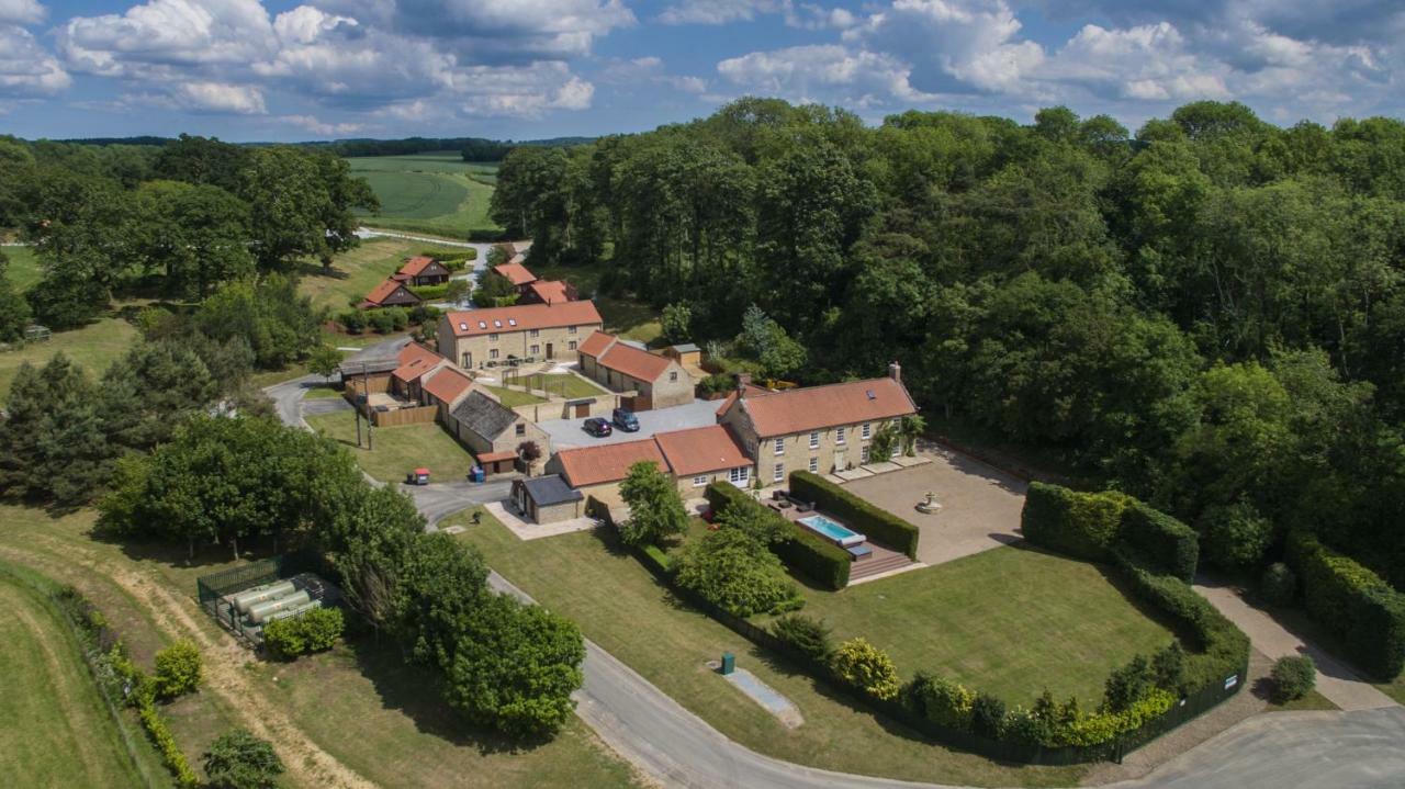 High Oaks Grange - Glamping Hotell Pickering Exteriör bild